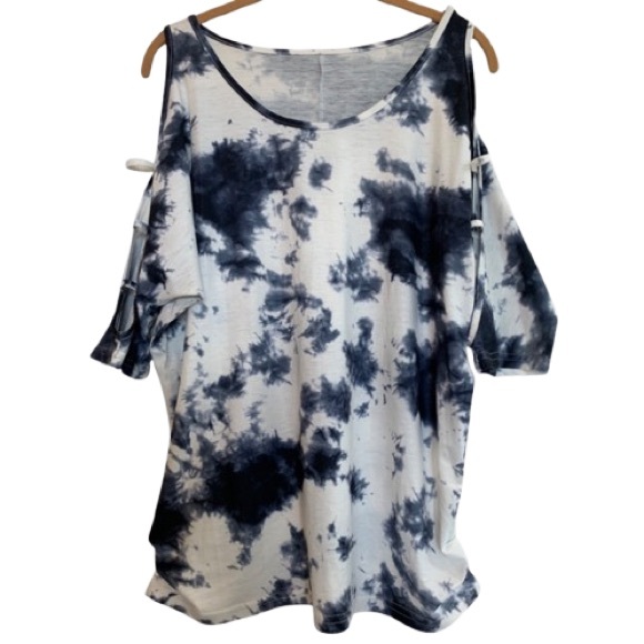 LEIYEE Top Tie Dye Cold Shoulder Cut Out Three Quarter Dolman Sleeve LIKE NEW - Picture 3 of 13